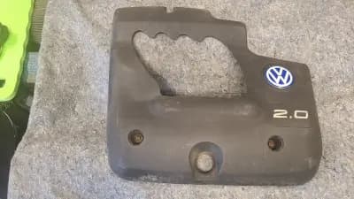 VW 2.0 Engine Cover 99-05 VW Jetta Golf Beetle MK4 Genuine OEM - 06A 103 925 AD