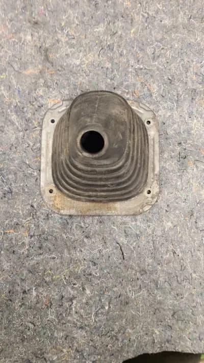 1992 Toyota truck shifter boot manual trans