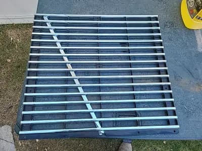 67201-3215 Grille Half for Volvo