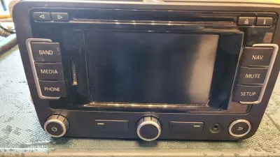 2012-2016 VW VOLKSWAGEN BEETLE JETTA OEM GPS NAVIGATION RNS RADIO