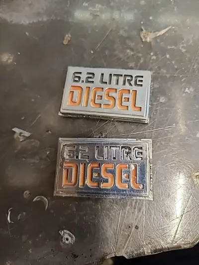 1981 - 1988 CHEVY GMC TRUCK 6.2 LITRE DIESEL EMBLEMS PAIR OEM C20 SIERRA 20
